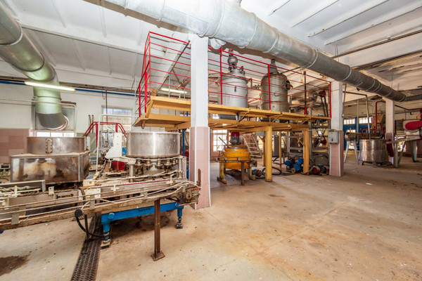 Фото: Консервный завод с участком! test