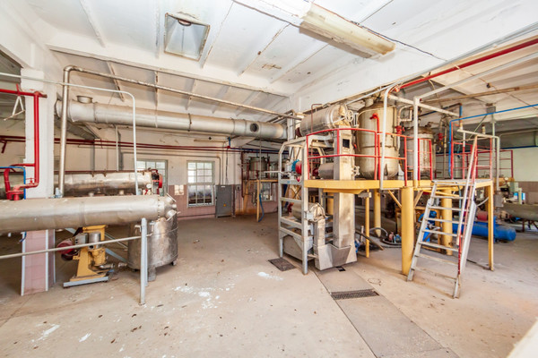 Фото: Консервный завод с участком! test