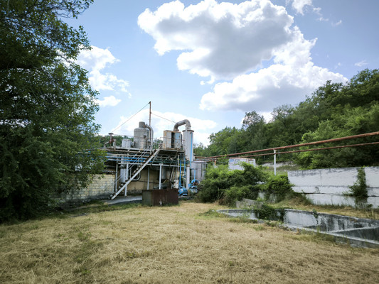 Фото: Консервный завод с участком! test