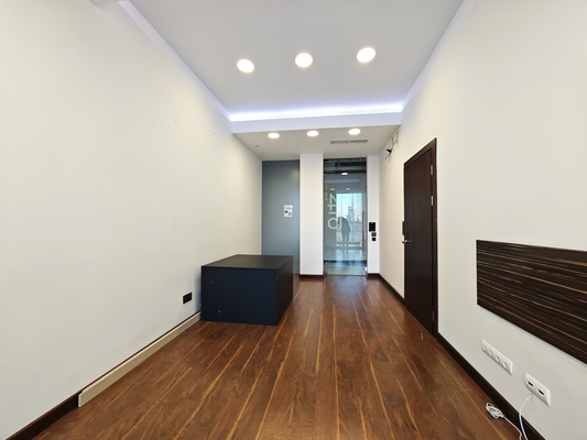 Фото: Сдам просторный офис в самом центре города test