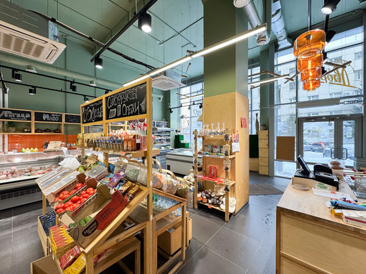 Фото: Сдам торговое помещение 123.4 м2, Куйбышева пл, 21, Екатеринбург г test