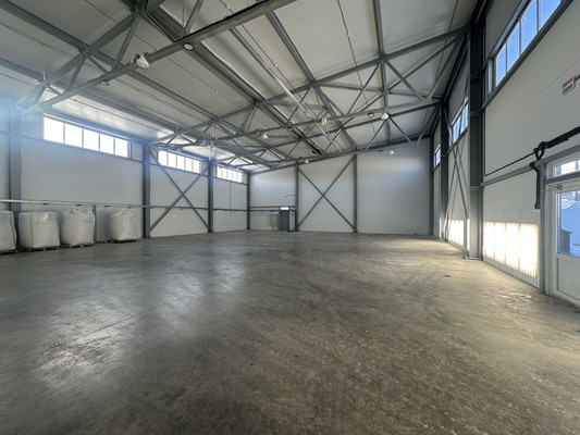 Фото: Склад от 1200-7300 кв.м. test