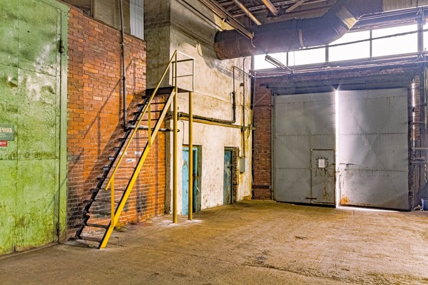 Фото: 3 помещения. Торговая площадь 80 кв.м. test