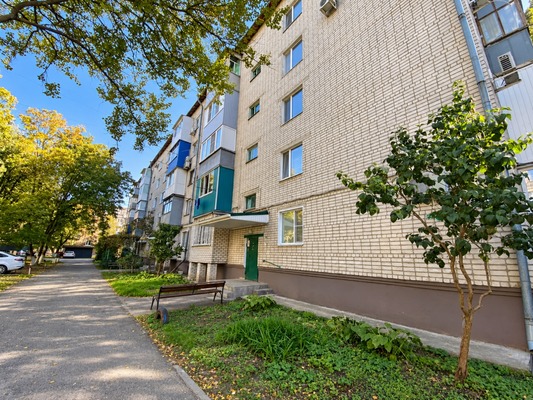 Квартира на продажу в Тихорецке, Украинская ул, 7
