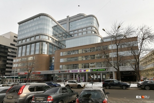 Продам торговое помещение 103 м2, Мамина-Сибиряка ул, 101, Екатеринбург г
