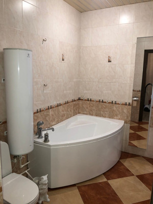 Продам трехкомнатную (3-комн.) квартиру, Я.Фабрициуса (Хостинский р-н) ул, 2/4 а, Сочи г