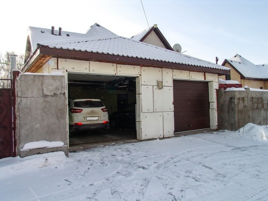 Продам коттедж в поселке Малиновка, Ветеранская ул, 37, Южно-Сахалинск г, 0 км от города