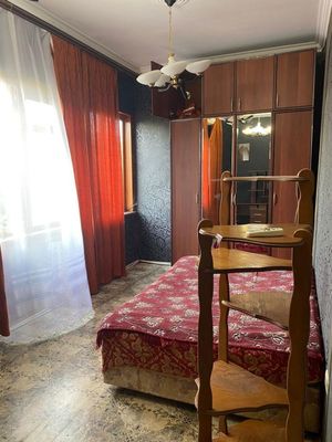 Продам трехкомнатную (3-комн.) квартиру, Корчагина (Центральный р-н) ул, 13, Сочи г
