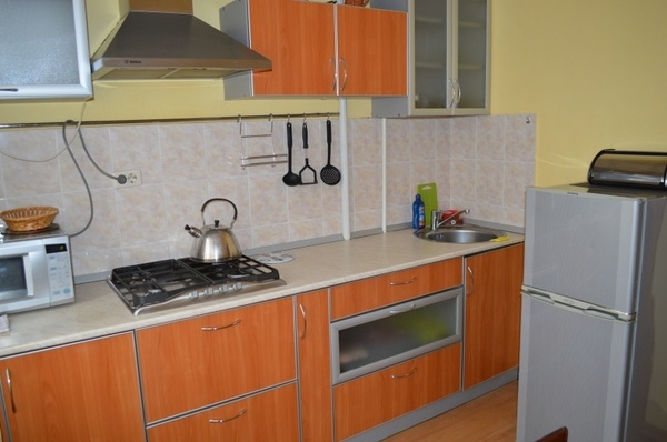 Сдам двухкомнатную (2-комн.) квартиру, Петрова ул, 45, Дно г