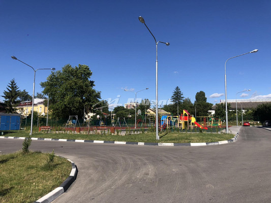 Продам однокомнатную (1-комн.) квартиру, Индустриальная ул, 28к1, Симферополь г