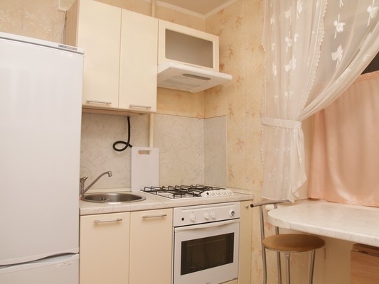 Сдам двухкомнатную (2-комн.) квартиру, Пушкинская ул, 121, Буденновск г