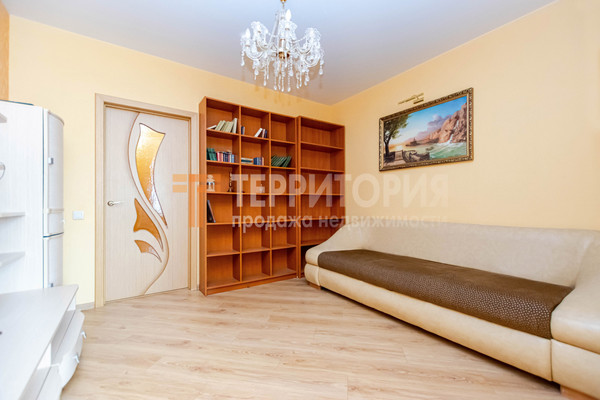 Продам однокомнатную (1-комн.) квартиру, Вильвенская ул, 6, Пермь г
