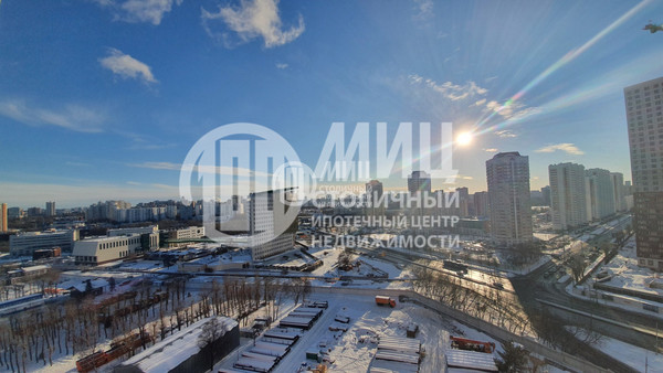 Продам трехкомнатную (3-комн.) квартиру, Лобачевского ул, 118к5, Москва г