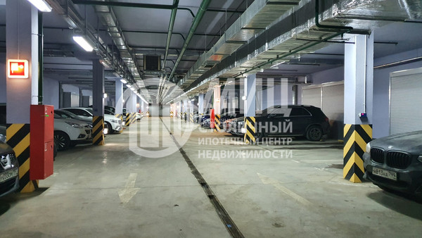 Продам трехкомнатную (3-комн.) квартиру, Лобачевского ул, 118к5, Москва г