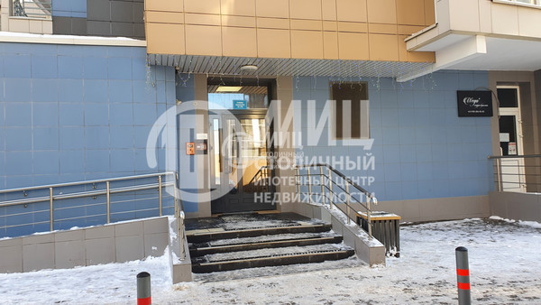 Продам трехкомнатную (3-комн.) квартиру, Лобачевского ул, 118к5, Москва г