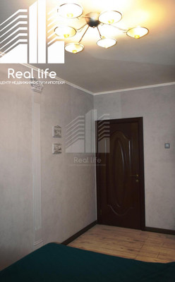 Продам трехкомнатную (3-комн.) квартиру, Школьная ул, 82, Видное г