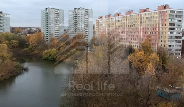 Продам трехкомнатную (3-комн.) квартиру, Школьная ул, 82, Видное г