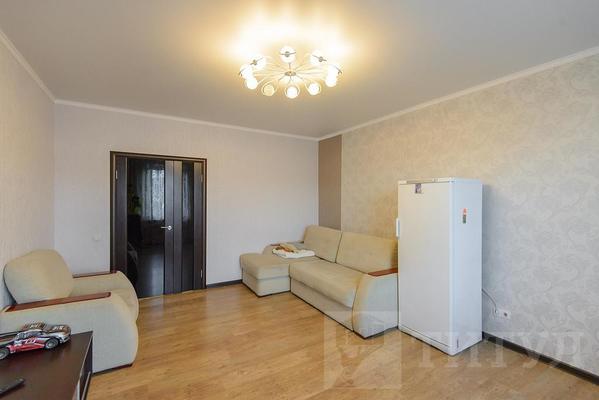 Продам трехкомнатную (3-комн.) квартиру, Жданова ул, 11, Ростов-на-Дону г