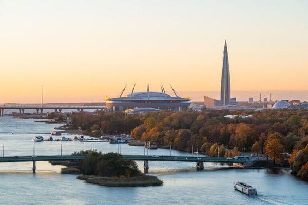 Продам многокомнатную квартиру, Ждановская ул, д. 45, Санкт-Петербург г