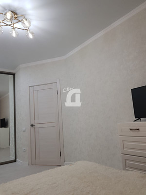 Продам однокомнатную (1-комн.) квартиру, им. Героя Сарабеева В.И. ул, 3к1, Краснодар г