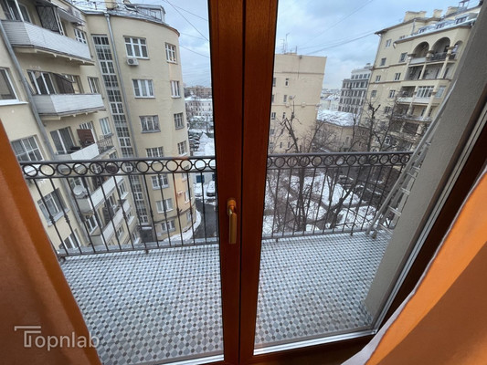 Сдам двухкомнатную (2-комн.) квартиру, Малая Никитская ул, 16к5, Москва г
