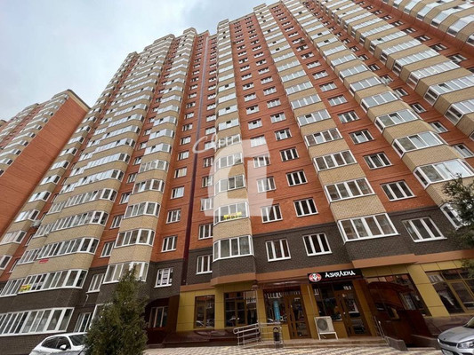 Продам двухкомнатную (2-комн.) квартиру, им. Героя Яцкова И.В. ул, 19, Краснодар г