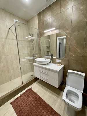 Продам двухкомнатную (2-комн.) квартиру, Нижнеимеретинская (Адлерский р-н) ул, 143, Сочи г