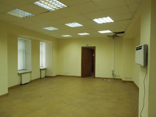 Продам коммерческое помещение 304 м2, Чернышевского ул, 16а, Екатеринбург г