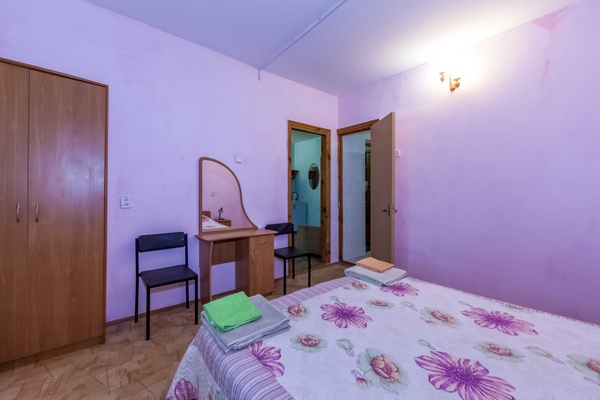 Продам коммерческое помещение 1 900 м2, Морская ул, 14, Николаевка пгт