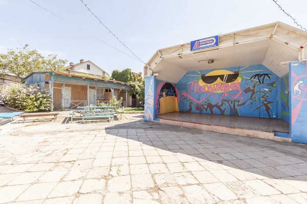 Продам коммерческое помещение 1 900 м2, Морская ул, 14, Николаевка пгт