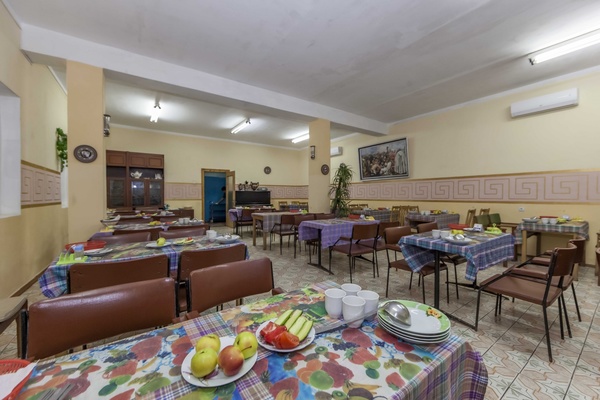 Продам коммерческое помещение 1 900 м2, Морская ул, 14, Николаевка пгт