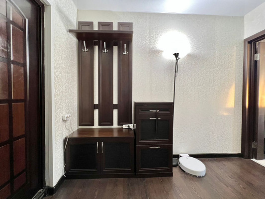 Продам трехкомнатную (3-комн.) квартиру, Витебский пр-кт, 61к5, Санкт-Петербург г