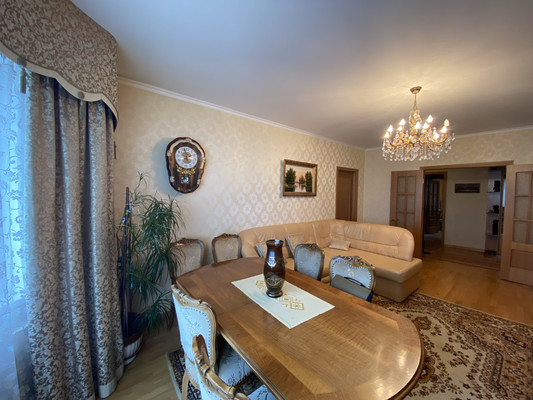 Продам многокомнатную квартиру, Островитянова ул, 9к2, Москва г