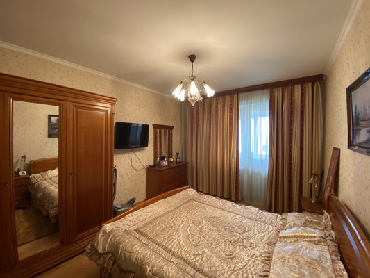 Продам многокомнатную квартиру, Островитянова ул, 9к2, Москва г
