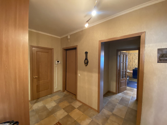 Продам многокомнатную квартиру, Островитянова ул, 9к2, Москва г