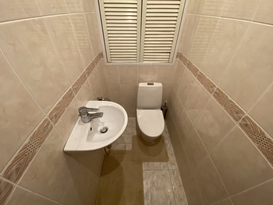 Продам многокомнатную квартиру, Островитянова ул, 9к2, Москва г