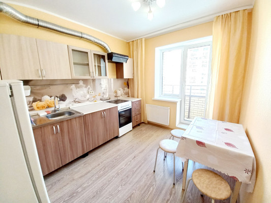 Сдам однокомнатную (1-комн.) квартиру, Шоссе в Лаврики ул, 57к3, Мурино п