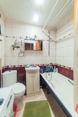 Продам многокомнатную квартиру, Ушакова ул, 16, Мурманск г