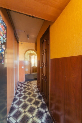 Продам многокомнатную квартиру, Ушакова ул, 16, Мурманск г