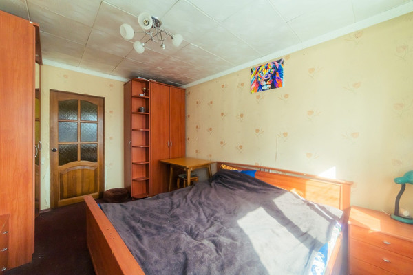 Продам многокомнатную квартиру, Ушакова ул, 16, Мурманск г