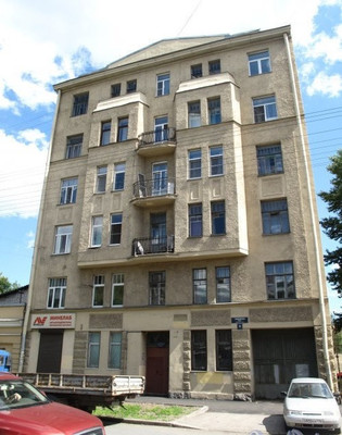 Продам многокомнатную квартиру, Тамбовская ул, 26, Санкт-Петербург г