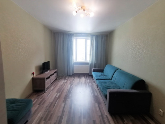 Продам трехкомнатную (3-комн.) квартиру, Курыжова (Южный мкр.) ул, 15к1, Домодедово г