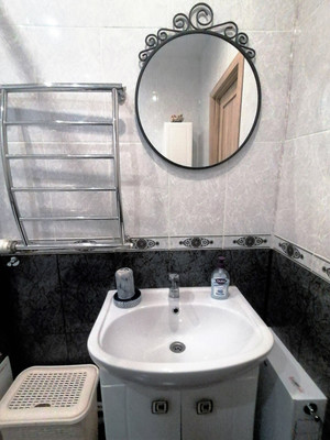Продам трехкомнатную (3-комн.) квартиру, Курыжова (Южный мкр.) ул, 15к1, Домодедово г