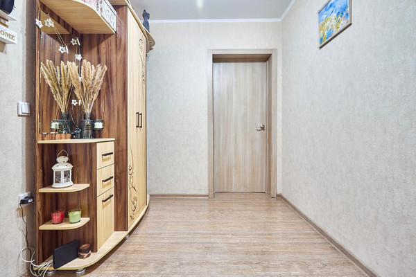 Продам двухкомнатную (2-комн.) квартиру, Черкасская ул, 64, Краснодар г