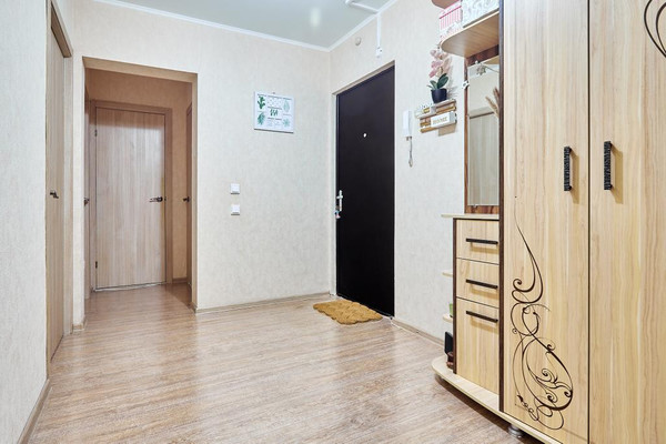Продам двухкомнатную (2-комн.) квартиру, Черкасская ул, 64, Краснодар г
