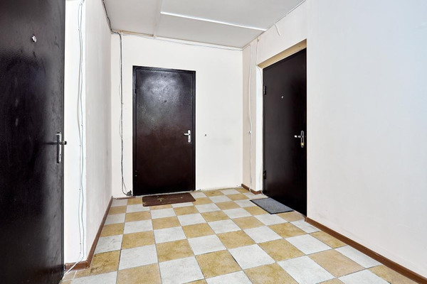 Продам двухкомнатную (2-комн.) квартиру, Черкасская ул, 64, Краснодар г