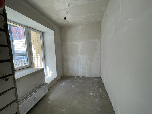 Продам трехкомнатную (3-комн.) квартиру, Зур Урам ул, 1кк4, Казань г