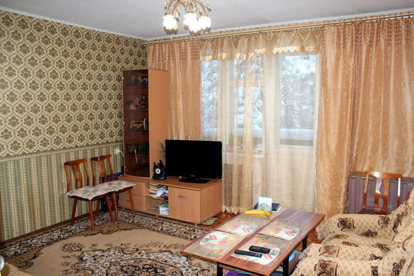 Продам двухкомнатную (2-комн.) квартиру, Ленина ул, 28, Костомукша г