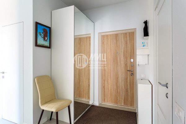 Продам трехкомнатную (3-комн.) квартиру, Варшавское ш, 168к7, Москва г