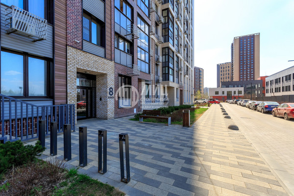 Продам трехкомнатную (3-комн.) квартиру, Варшавское ш, 168к7, Москва г